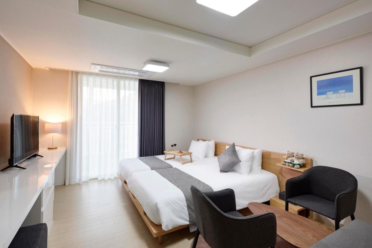Geoje Leein Stay Hotel Exterior photo