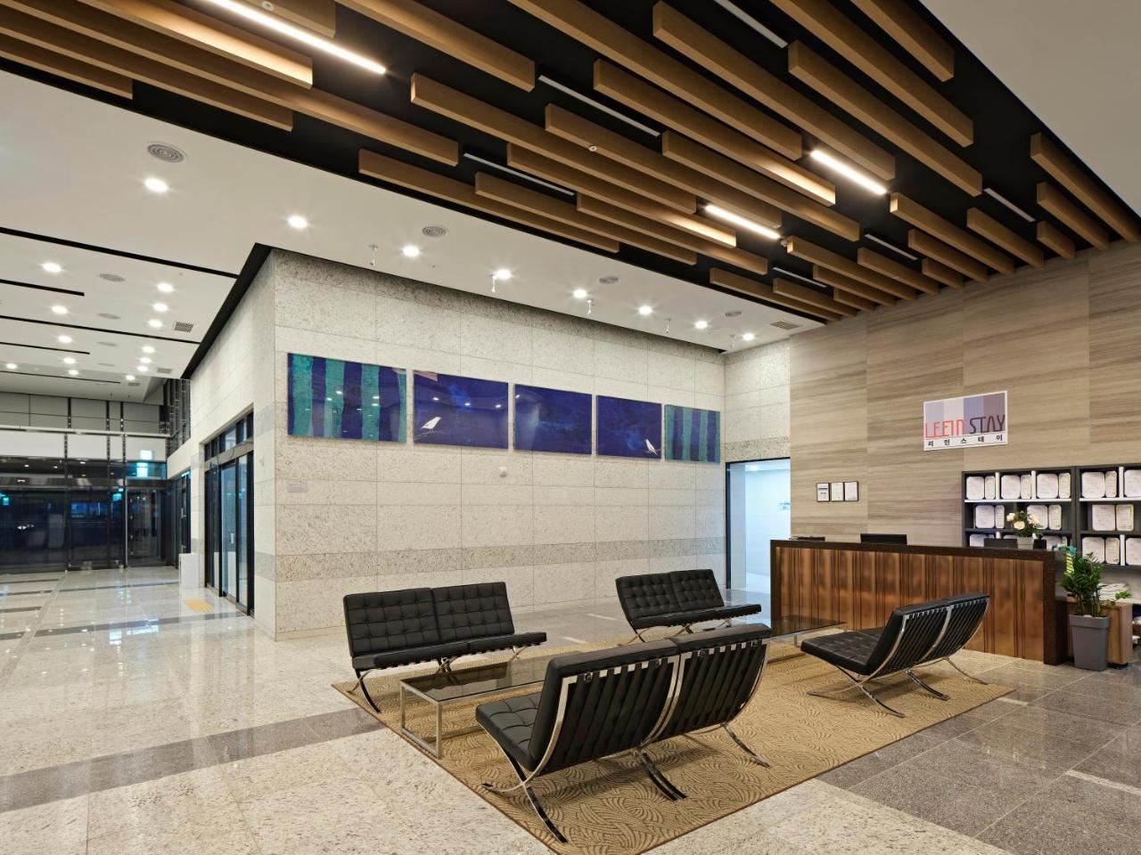 Geoje Leein Stay Hotel Exterior photo