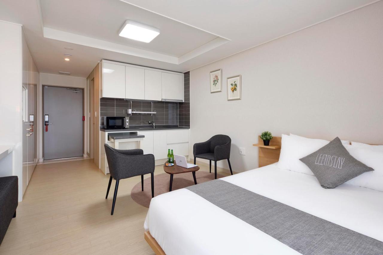 Geoje Leein Stay Hotel Exterior photo