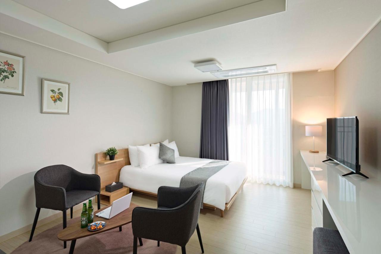 Geoje Leein Stay Hotel Exterior photo