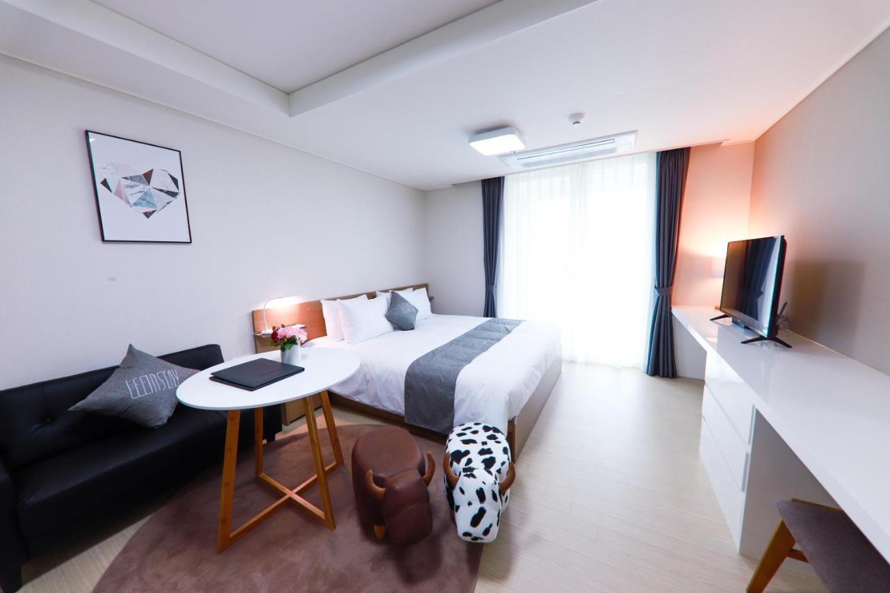 Geoje Leein Stay Hotel Exterior photo